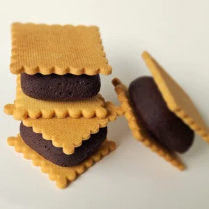 Hazelnut & Salted Caramel Square